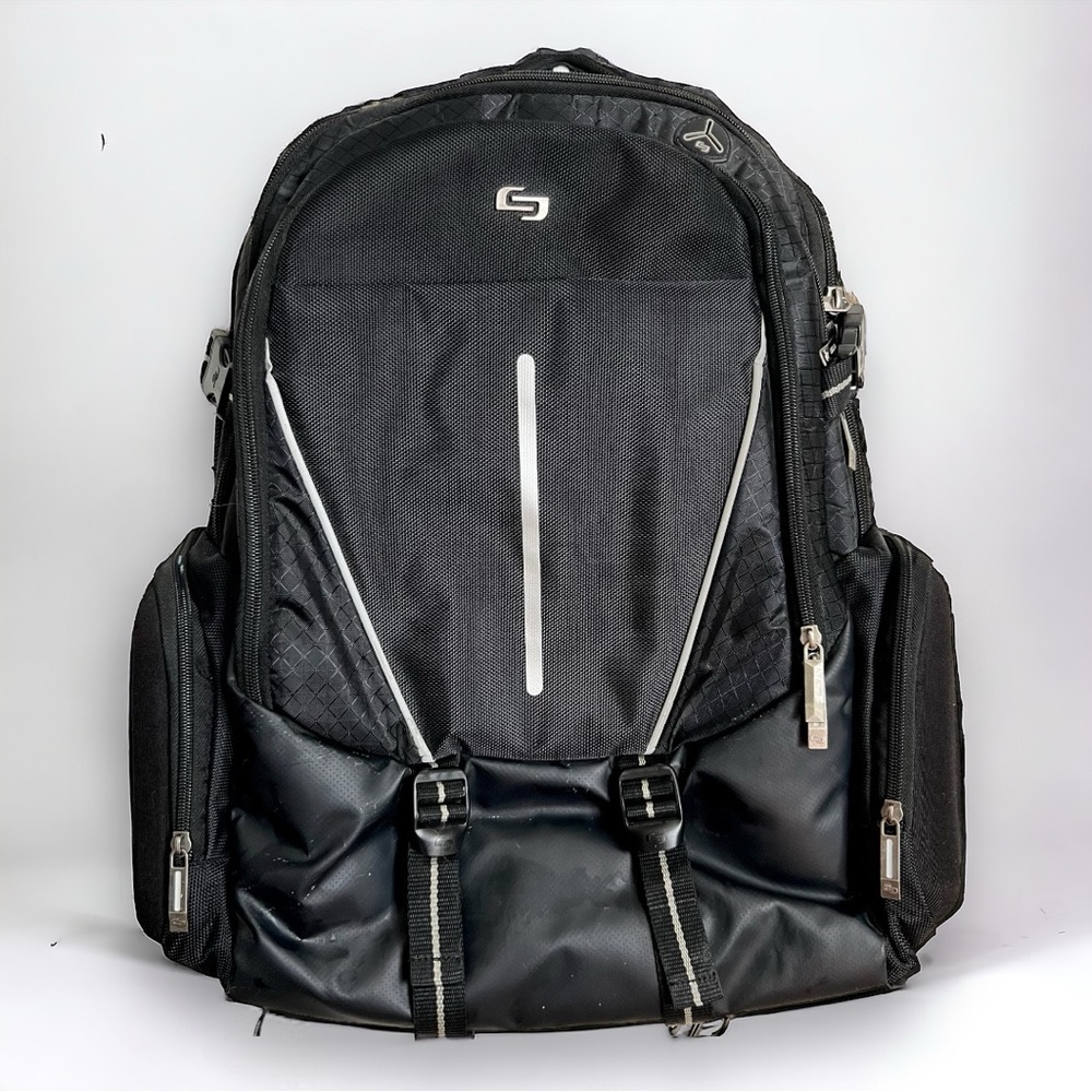 Solo New York Rival 17.3 Laptop Backpack Black Travel Work Hardshell ACV700